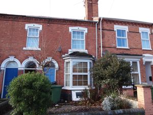 Front of House- click for photo gallery